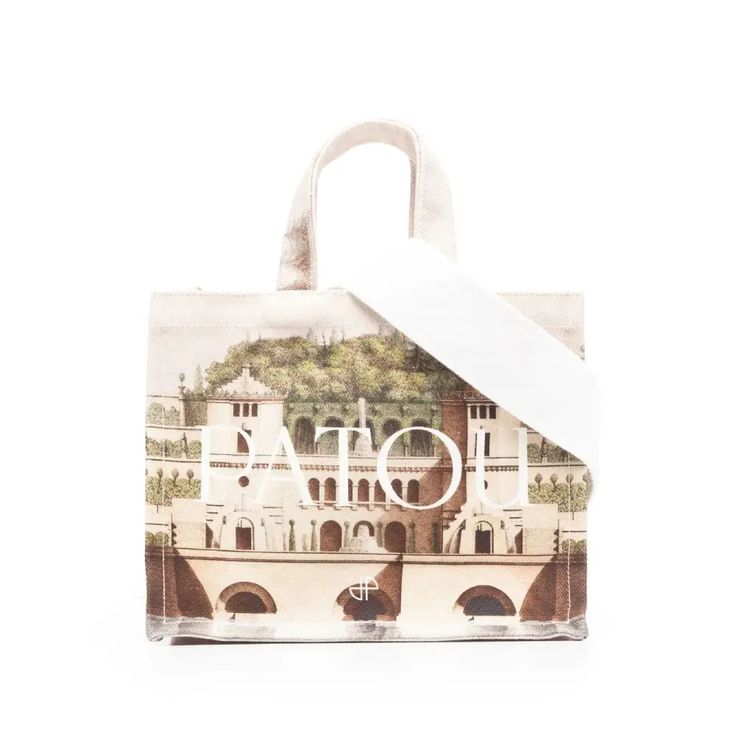 [vc_row][vc_column width=”1/3″][vc_column_text text_larger=”no” woodmart_inline=”no”] This small canvas tote bag show Patou’s boldness and elegance. Its design is crafted from organic cotton enhanced with a Jean-Jacques Lequeu’s ‘Amor Island’ print and features two tone-on-tone top handles and a shoulder strap. Printed tote bag from Patou featuring beige, cotton, logo print to the front, photograph print, two rounded top handles, and a Find Logo, Gucci Ophidia, Designer Tote Bags, Cotton Dress Summer, Small Canvas, Shopper Tote, Cotton Logo, Woven Bag, Summer Cotton