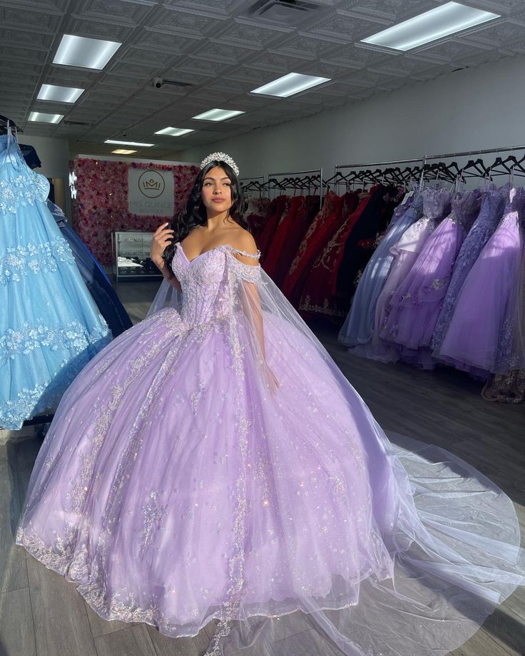 Violet Sweet 16 Dress, Light Purple Dresses Quinceanera, Purple Themed Quinceanera Dresses, Sweet 15 Purple Dress, Purple Quinceanera Dresses Sparkle, Quinceanera Dresses Repunzal, Lavender Dress Quinceanera, Cute Quinceanera Dresses Purple, Sweet 15 Dresses Purple