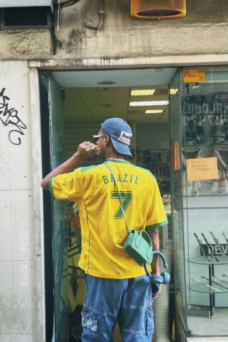 Brazil Bloke Core, Surf Rock Style, Brazil Jersey Aesthetic, Bloke Core Aesthetic, Brazilian Outfits Men, Football Outfit Men, Brazil Street Style, Blokecore Man, Bloke Core Outfits Men