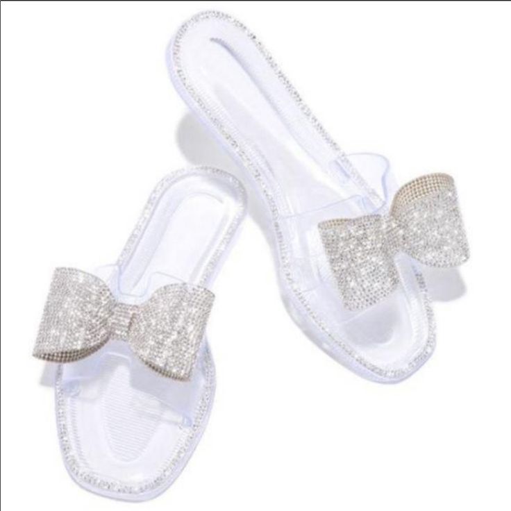 Embellished Jelly Sandals In Clear And Silver. Adorned With A Beautiful Sparkly Silver Bow.! Super Cute! Black Patent Leather Flats, Clear Sandals, Chunky Platform Sandals, Star Struck, Double Strap Sandals, White Leather Sandals, Crystal Sandals, Glitter Sandals, Tory Burch Sandals