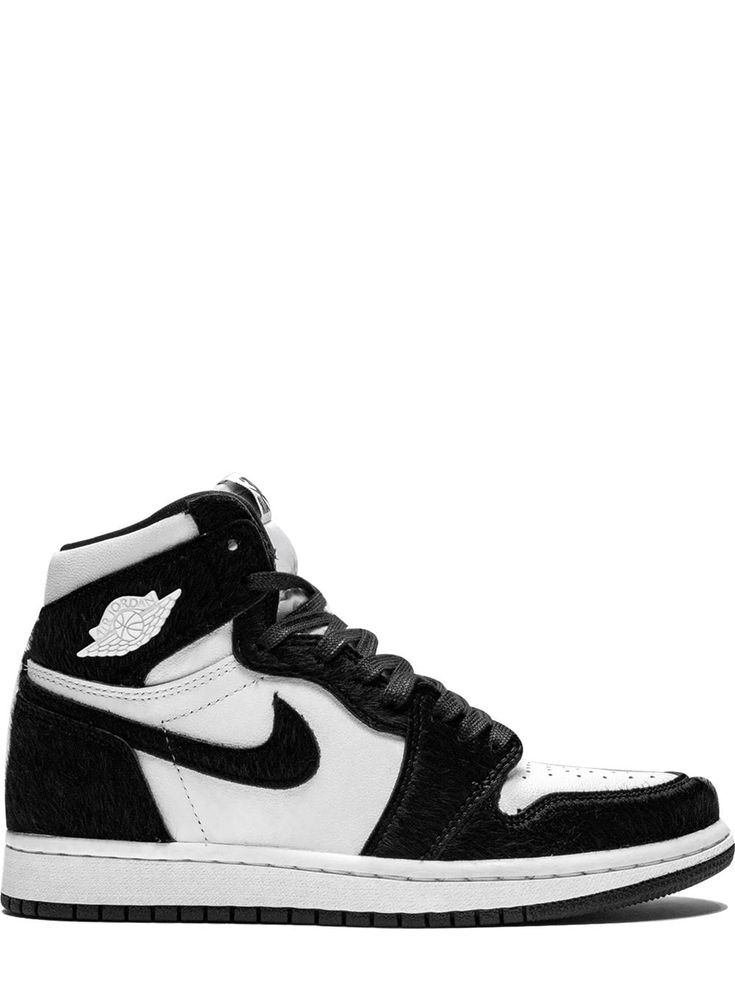 Supplied by a premier sneaker marketplace dealing with unworn, already sold out, in demand rarities. Each product is rigorously inspected by experienced experts guaranteeing authenticity. If you're an avid sneakerhead, chances are you won't want to pass up on these. Crafted from black and white leather, the Air Jordan 1 High OG twist from Jordan are ready to help you shoot and score. Alley-op. Featuring a round toe, a lace fastening, a flat rubber sole and a signature Nike swoosh. Air Jordons1, Air Jordan Retro 1 Outfit Women, Black And White Air Jordan 1, Air Jordans Black And White, Air Jordan Black And White, Jordan 1s Black, Black Air Jordans, Jordan Noir, Nike Air Jordan Black