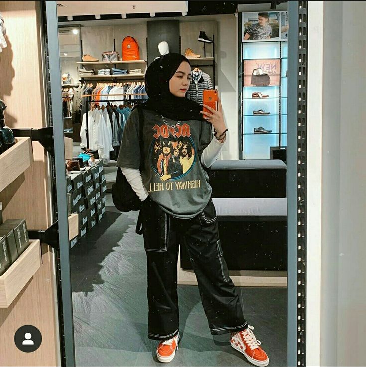 Cozy Style Clothes, Rock N Roll Outfit, Outfit Ideas Hijab, Hijabi Outfit, Hijab Look, Hijab Fashionista, Hijab Trends, Hijabi Fashion Casual, Hijab Ootd