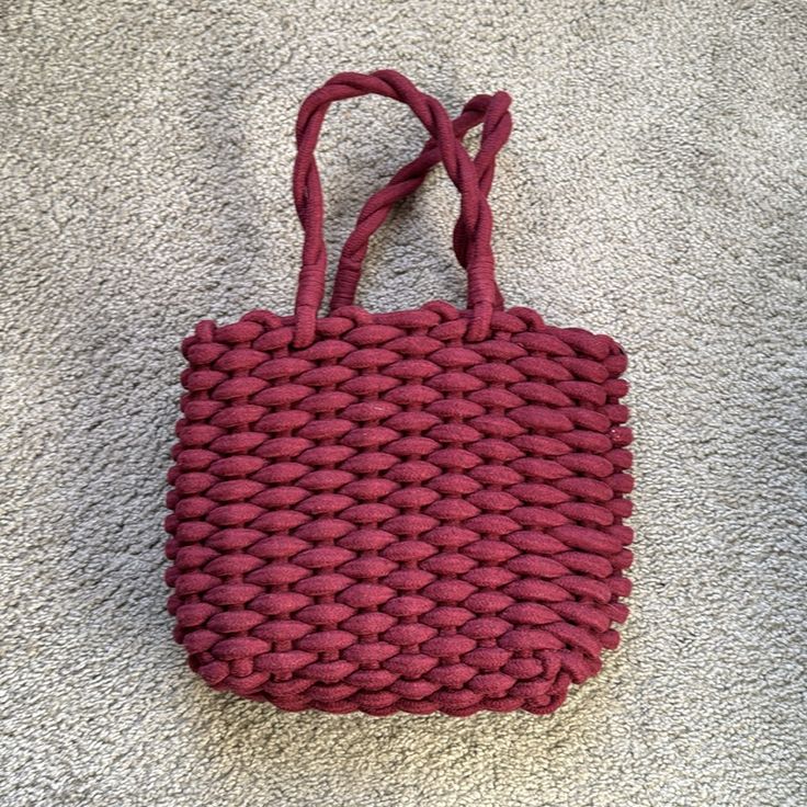 Small Braided Shoulder Bag. Cotton And Synthetic Materials. Detachable Straps. As Brand New. Check Video Red Woven Crochet Bag For Shopping, Red Knitted Bags For Everyday Use, Red Woven Crochet Shopping Bag, Red Knitted Bag For Everyday Use, Red Woven Chic Bags, Red Knitted Everyday Bags, Chic Red Woven Bags, Trendy Red Crochet Bag For Daily Use, Zara Casual Shoulder Bag With Braided Handles