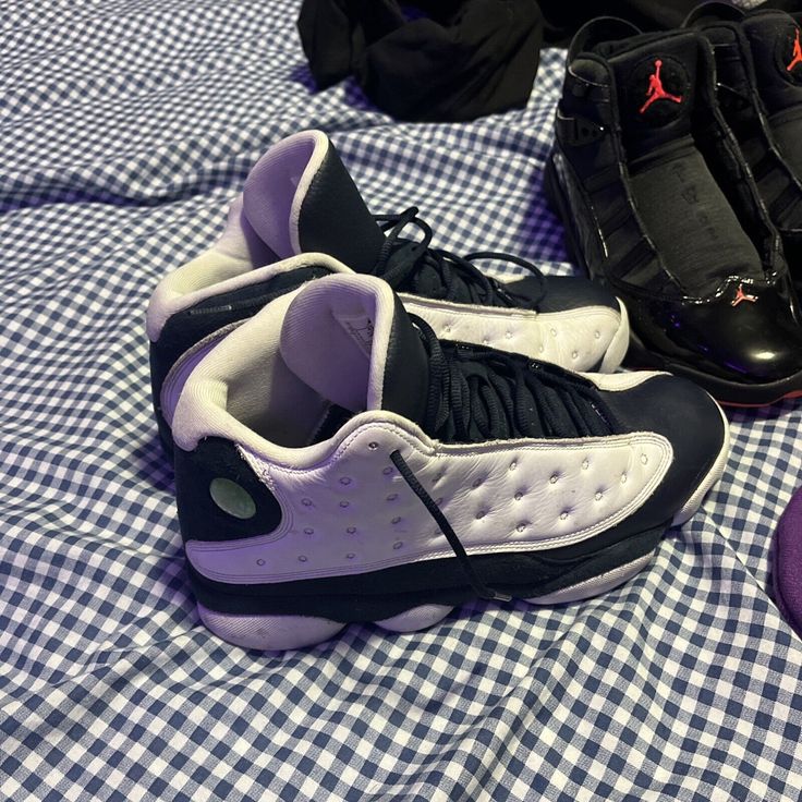 In good condition dm for more details Jordan 13 Retro, Jordan 13, Athletic Shoes, Men's Shoes, Jordan, Mens Accessories, Shoe Accessories, Sports Shoes