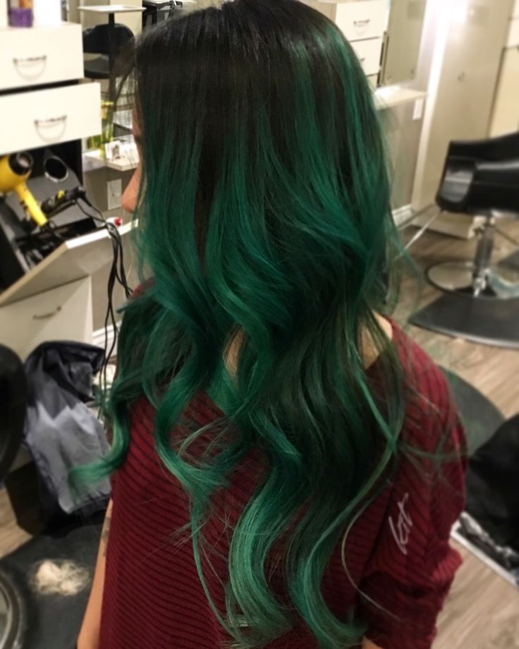 Dark Brown And Dark Green Hair, Emerald Green Ombre Hair, Green Peek A Boo Hair, Brown To Green Ombre Hair, Emerald Green Hair Balayage, Witchy Hair, Emerald Green Hair, Dark Green Hair, Baylage Hair