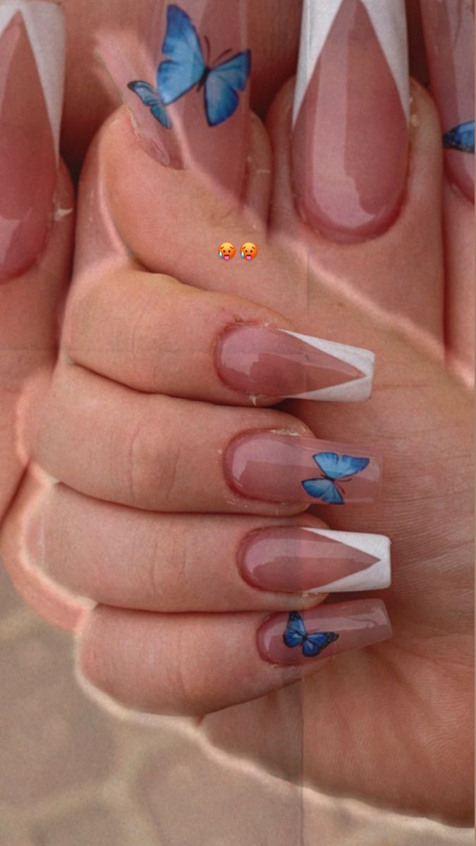 Blue Butterfly Nails Acrylics Short, White And Blue Butterfly Nails, Nails Baterflay, Blue Butterfly Nails Short, Baby Blue Nails With Butterflies, Blue Butterfly Nail Designs, Blue Nails Butterfly, Butterfly Nails Blue, Blue Butterfly Nails