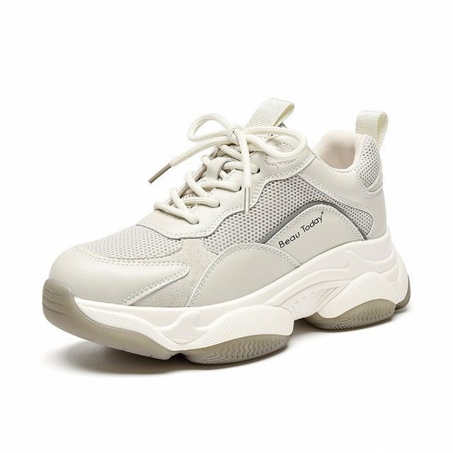 These Chunky Women's Sneakers by USS Shoes feature a flat platform and air mesh upper material with a lace-up closure and a unique cross-tied pattern. They also boast a round-toe design, a 2.7" heel, and a polyurethane outsole. The lining material is a comfortable cotton fabric, making these shoes perfect for spring and autumn. • Flats Type: Flat Platform• Upper Material: Mesh (Air mesh)• Closure Type: Lace-Up• Fashion Element: Cross-Tied • Toe Shape: Round Toe • Outsole Material: Polyurethane • Trendy Trainers, Chunky Sneakers Women, Leather Platform Shoes, Logo Shoes, Browning Logo, Cooler Look, Sneakers Women, Breathable Shoes, Chunky Sneakers