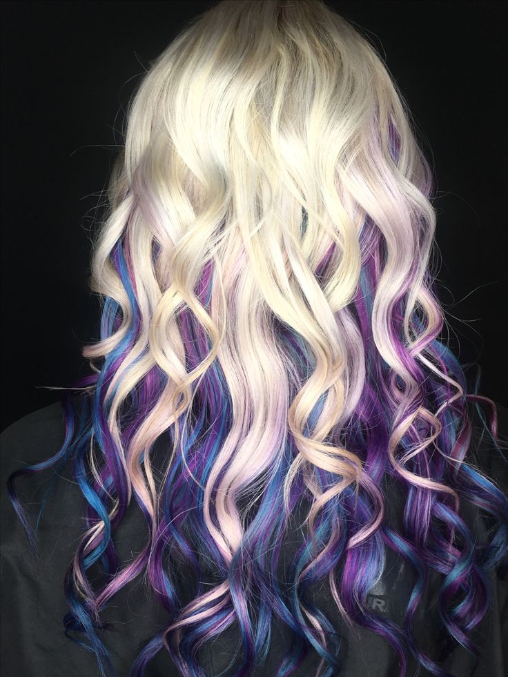 Purple Highlights Blonde Hair, Purple Blonde Hair, Exotic Hair Color, Peekaboo Hair Colors, Balayage Haircolor, Light Purple Hair, Peekaboo Highlights, Pink Blonde Hair, Hair Highlights And Lowlights