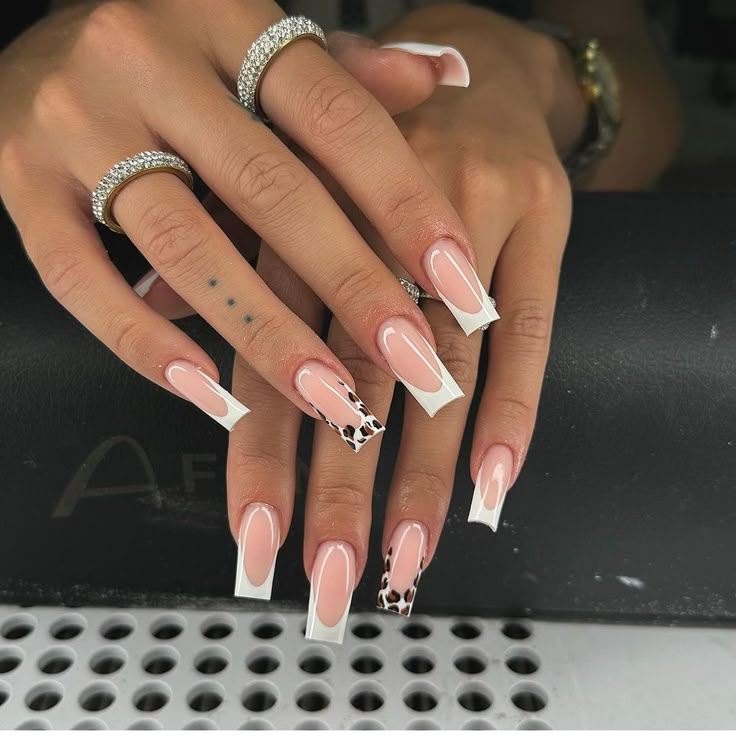 Long Square Acrylic Nails Summer, Cute And Easy Nail Designs, Baddies Nails, Almond Acrylic Nails Designs, Acrylic Nails Almond Shape, Easy Nail Designs, French Pink, Hard Nails, Leopard Print Nails