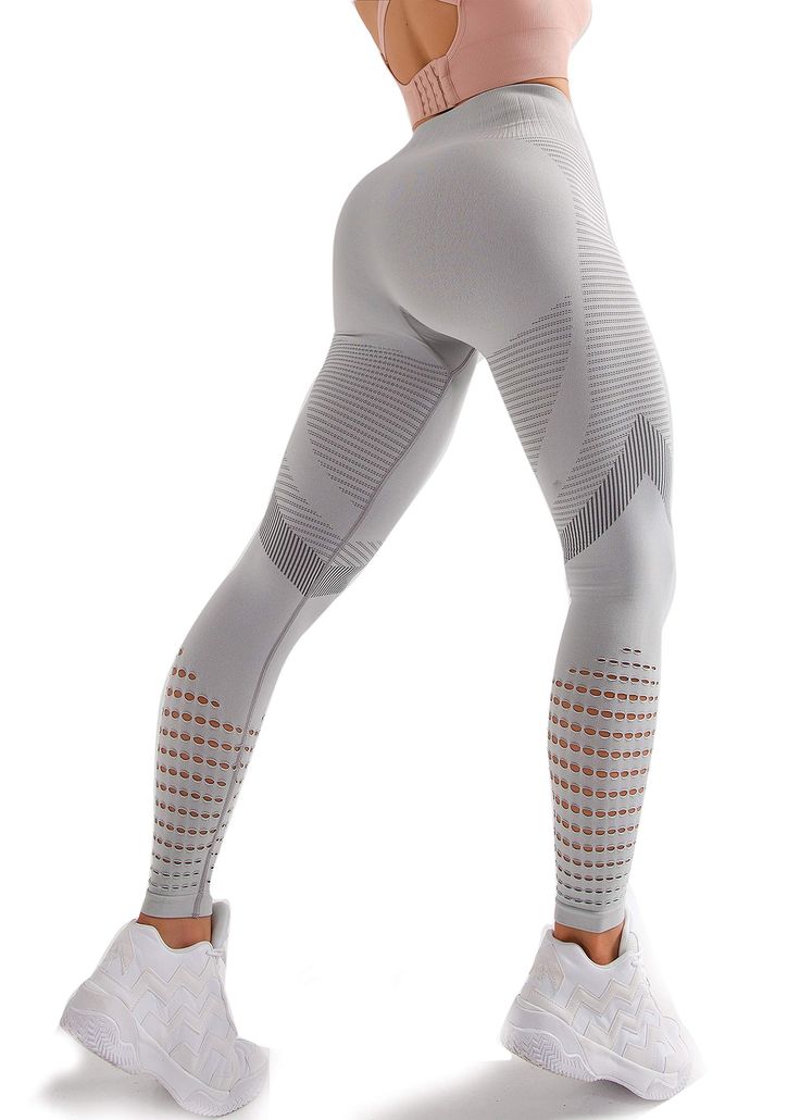 PRICES MAY VARY. * Material: 65% nylon, 25% polyester fiber, 10% spandex, super soft, breathable, closed skin, zero irritation. * High waisted design：They’re super stretchy and have so much tummy control. Provides good compression, tight on tummy and didnt get loose，no camel toe，Highlight you body curve * 4-way stretch fabric： provide gentle compression where you need it most,they fit snugly for you ，sweat proof ，stayed pretty dry，just like a second skin with all the freedom of movement you coul Sporty Leggings Outfit, Leggings Outfit Winter, Leggings Outfit Fall, Grey Yoga Pants, Women Workout, Legging Outfits, Leggings For Women, Gym Leggings, Workout Outfit