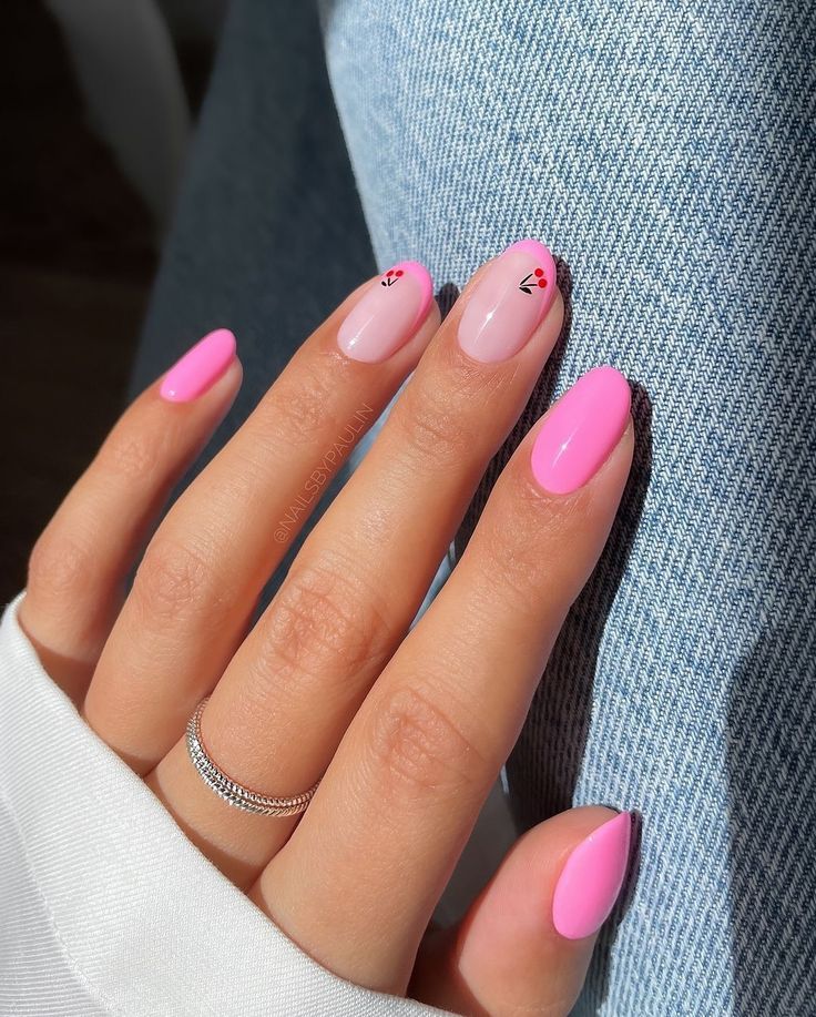 By @nailsbypaulin Almond Nails French Tips, Dip Nail Art, Gel Pink Nails, Short Pink Nails, Trendy Manicure, Latest Nail Art Designs, Pink Nail Ideas, Almond Nails French, Nails French Tips