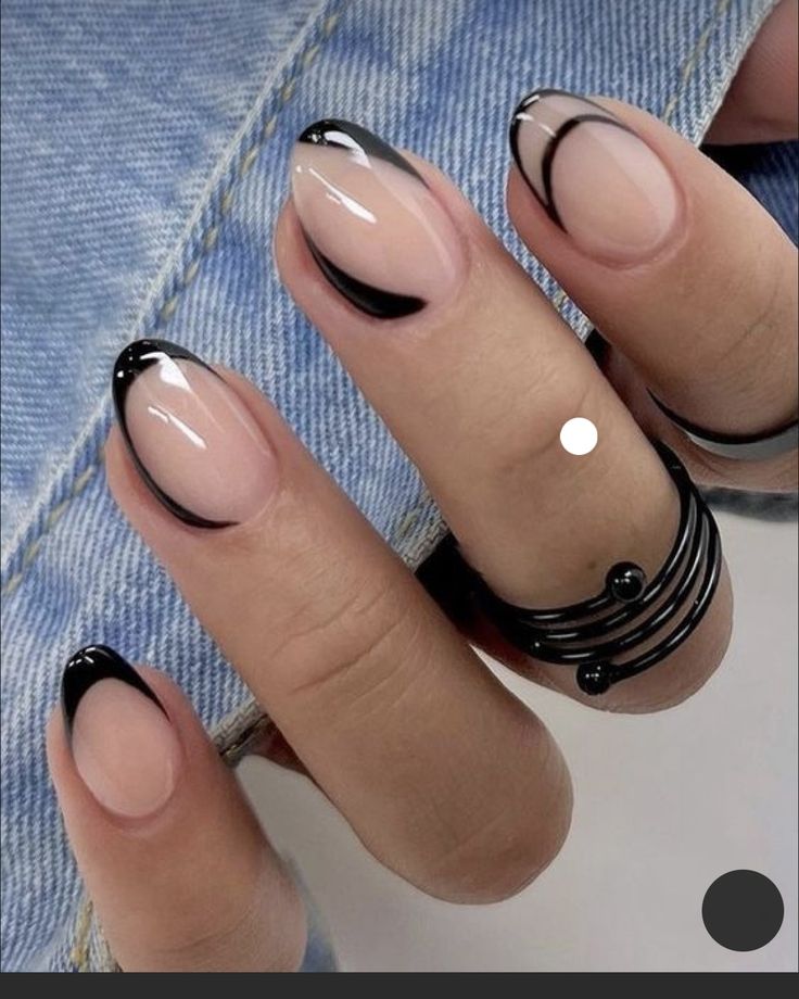 Subtle Nails, Simple Gel Nails, Minimal Nails, Short Acrylic Nails Designs, Oval Nails, Minimalist Nails, Funky Nails, Pretty Acrylic Nails, Chic Nails