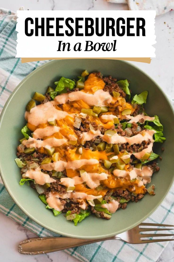 An animated picture of cheeseburger bowl. Cheeseburger Bowl, Homemade Dressing Recipe, Cheeseburger Salad, Keto Cheeseburger, Burger Bowl, Burger Salad, Keto Burger, Leftover Beef, Low Carb Salad