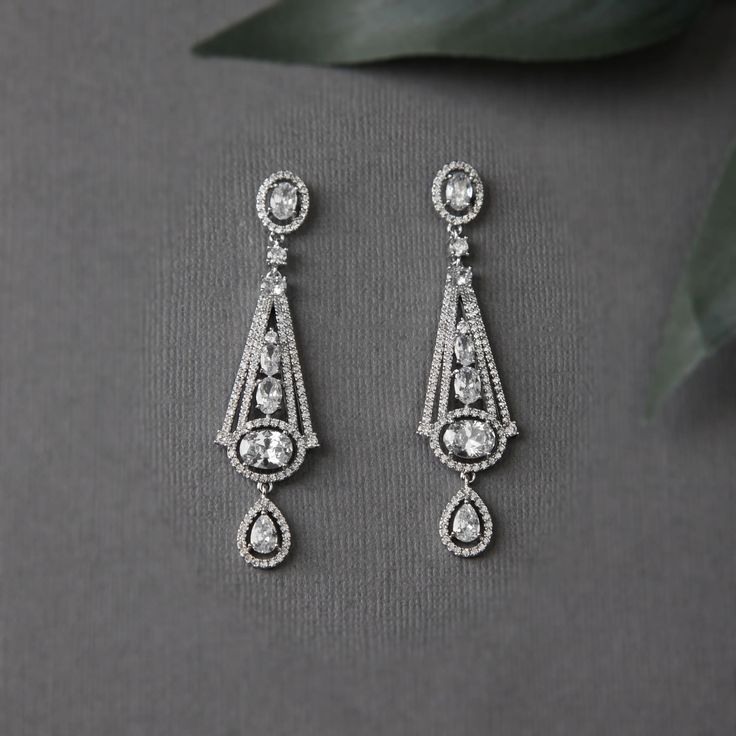 Art Deco Inspired Oval Drop CZ Earrings - Cassandra Lynne Art Deco Diamond Jewelry, Vintage Bridal Accessories, Bohemian Art Deco, Jewelry Guide, Art Deco Jewellery, Bohemian Art, Deco Vintage, Cz Earrings, Art Deco Diamond