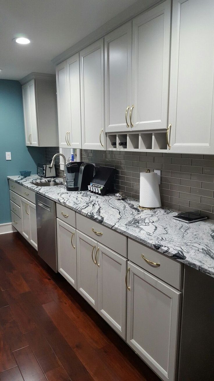 Viscont White Granite Kitchen, Yorktowne Cabinets, Silver Cloud Granite Countertops, Quartzite Kitchen, Small House Remodel, Moms Kitchen, Oregon House, Countertop Ideas, Kitchen Design Color