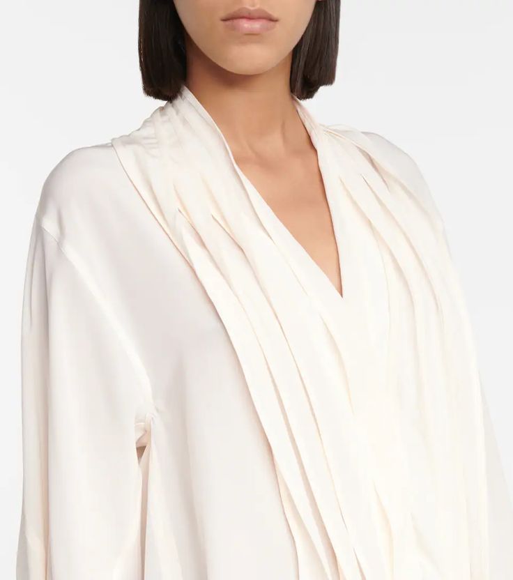 Victoria Beckham - Silk blouse | Mytheresa Designer Silk V-neck Blouse, Silk Cream Top For Office, Cream Silk Top For Office, Silk Office Blouse With Ruffles, Spring Formal Silk Crepe Blouse, Formal White Viscose Tops, White Viscose Formal Tops, Formal Silk Crepe Blouse, Designer Ruffled Blouse For Work