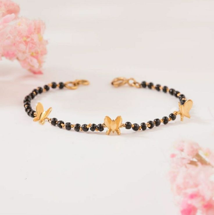 Baby Bracelet Gold, Baby Jewelry Gold, Kids Gold Jewelry, Antique Necklaces Design, Gold Bangles For Women, Black Beads Mangalsutra Design, Modern Gold Jewelry, Gold Jewelry Simple Necklace