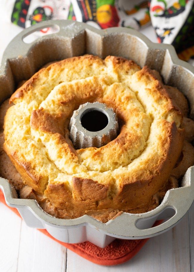 a bundt cake sitting in a pan on top of a table