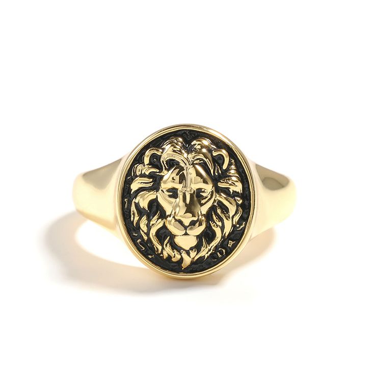 The powerful Lion represents unrivaled courage and strength. This strong beautifully detailed lion ring is unique in his kind, handcrafted in detail. Cut into a classic sovereign shape and finished with sterling silver, this design is a must-have for any executive boss. This ring features a lion motif in an antique gold tone. Update your collection with this fashion ring.Weight: 5.18 gWidth: 3.4 mmHeight: 5.7 mmThickness: 1.4 mmMaterial: 925 SilverPlating Color: Yellow Gold Jeulia Jewelry, Silver Ring For Men, Artistic Earrings, Extraordinary Jewelry, Signet Ring Men, Sterling Silver Mens Rings, Mens Silver Rings, Ring For Men, Themed Jewelry