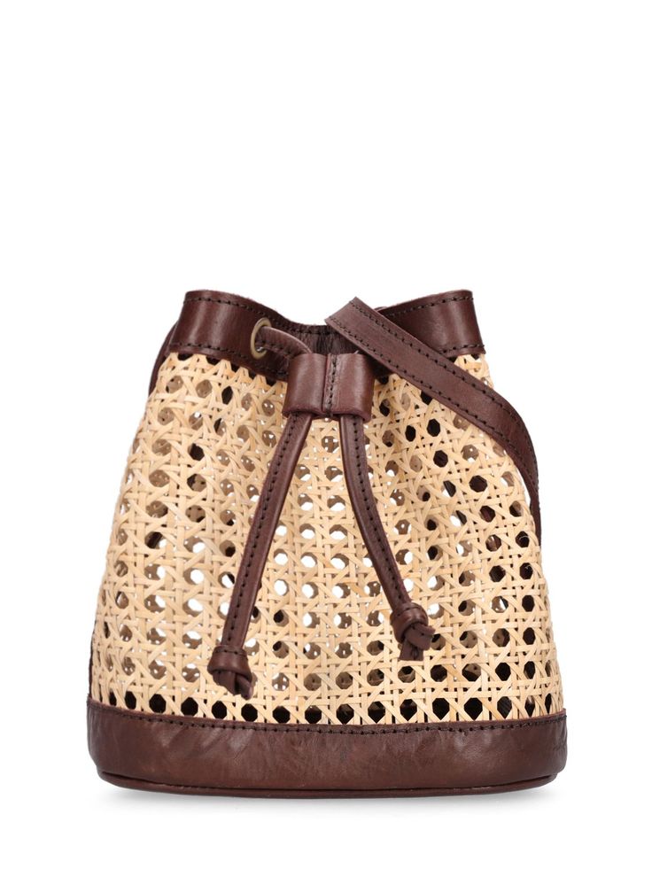 Height: 20cm Width: 22cm Depth: 15cm. Adjustable strap. Drawstring closure. Leather details. Handwoven. Unlined Tory Burch Ella, Chic Leather, Woven Rattan, Raffia Bag, Loafer Mules, Leather Trims, Calf Leather, Bucket Bag, Two Tone