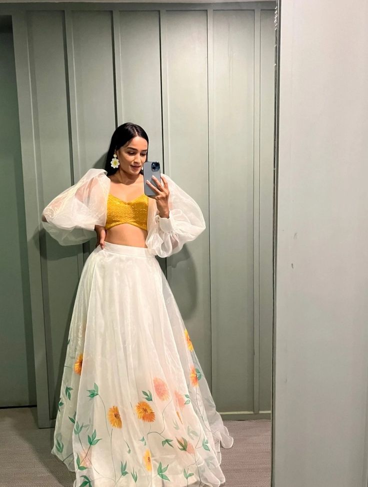 Long Skirt Outfits Indian, White Color Lehenga, Ghaghara Choli, Yellow Lehenga Choli, Lehenga Yellow, Lehenga Choli Designer, Partywear Lehenga, White Lehenga Choli, Western Lehenga