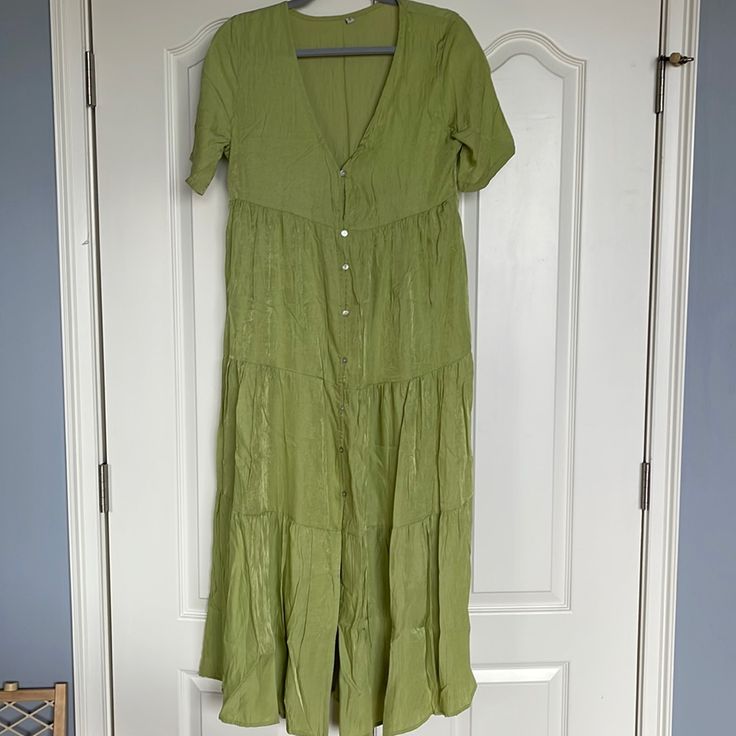 Button Up Front Midi Dress. Never Worn Cheap Green Button-up Midi Dress, Green Button-up Casual Midi Dress, Chic Green Button-up Midi Dress, Cheap Green Button-up Dresses, Green Button-up Daywear Dress, Shein Dress, Green Midi Dress, Light Green, Button Up