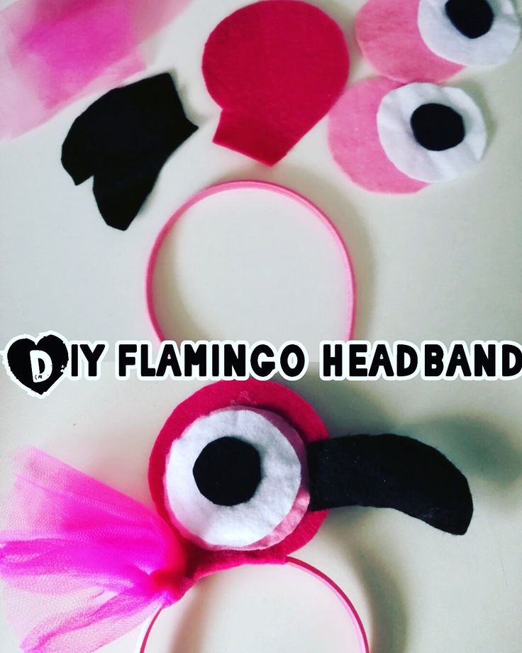 the diy flamingo headbands are made with felt and tulle yarn