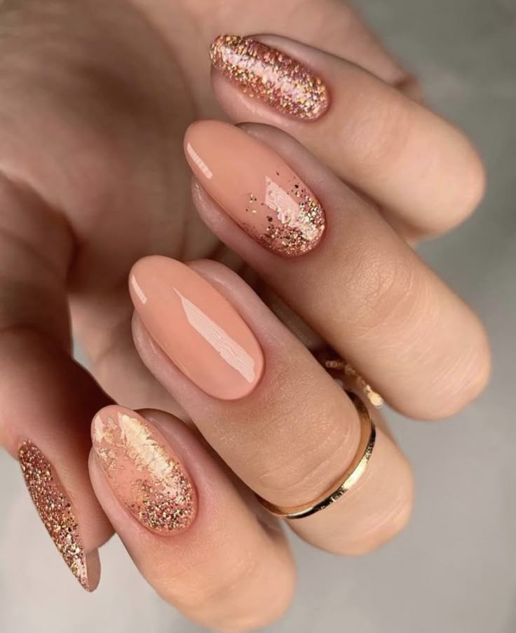 Uñas Color Coral, Peach Acrylic Nails, Peach Nail Art, Peach Colored Nails, Isabel May, Coral Nails With Design, Feeling Peachy, Peach Nails, Coral Nails