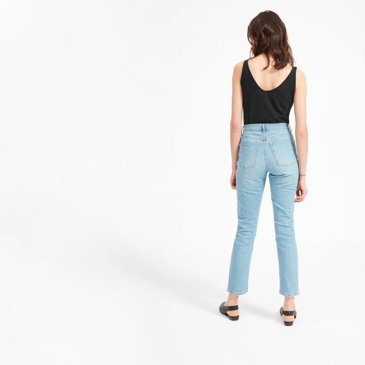 Black Camis, V Neckline, Style Me, Levi Jeans, Mom Jeans, Most Beautiful, Relaxed Fit, Pants, How To Wear