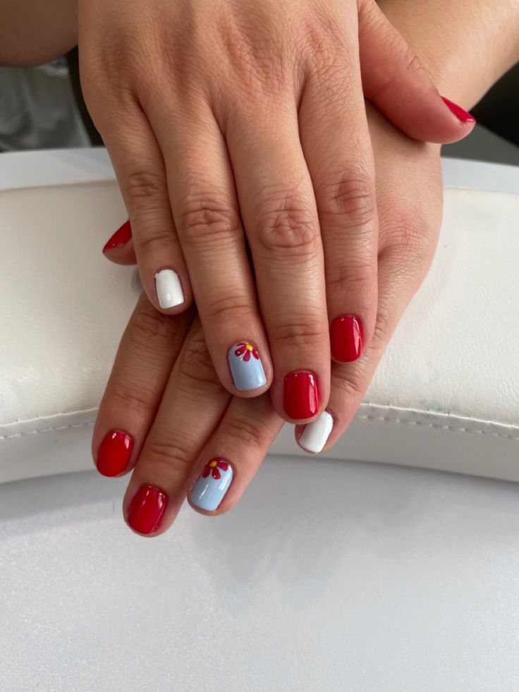 Red Gel Nails Designs Short, Light Blue And Red Nails, Red And Baby Blue Nails, Blue And White Gel Nails Short, Red And Light Blue Nails, Red White Blue Flower Nails, Red White And Blue Flower Nails, Red Blue Flower Nails, Red White And Blue Floral Nails