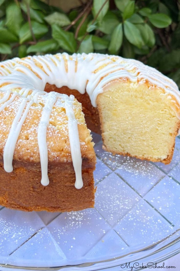 Lemon Sour Cream Pound Cake