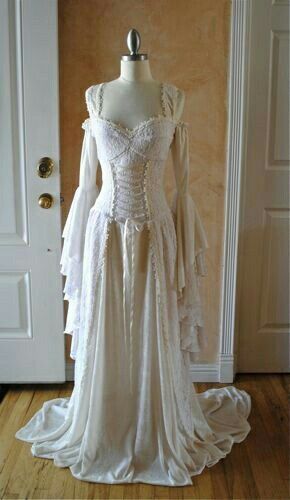 Medieval Wedding, Fantasy Dresses, Medieval Dress, Fairytale Dress, Corpse Bride, Fantasy Dress, Beautiful Gowns, Fancy Dresses, Dream Dress