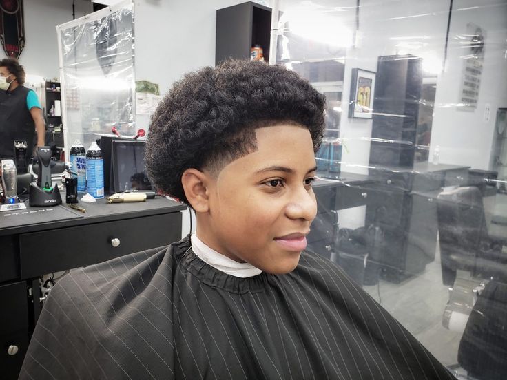 Mid Afro Taper, Mid Taper Fade Haircut Black, Mid Taper Fade Haircut Black Men, Afro Taper Fade, Boosie Fade, Afro Taper, Fade Haircut Curly Hair, Taper Fade Curly Hair, Hair Twists Black