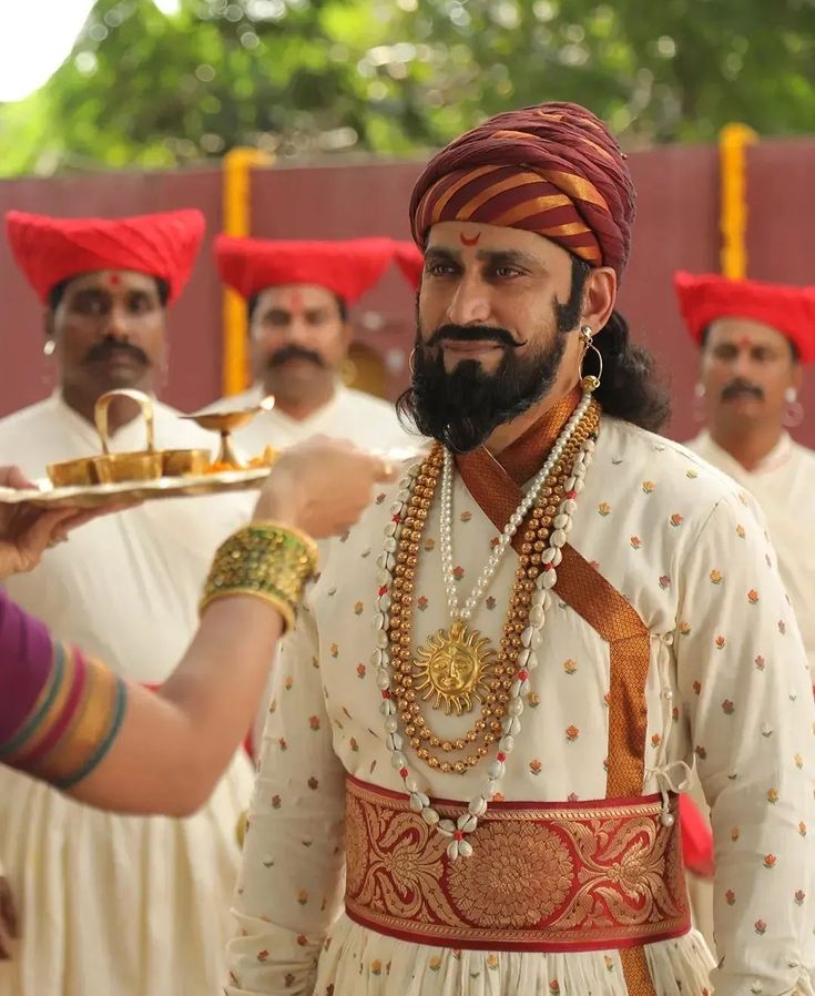 Shivaji Maharaj Photo, Chatrapati Shivaji, Shivaji Maharaj Hd Wallpaper, Guys Fashion Casual, New Images Hd, Guys Fashion, Pictures Of Shiva, Shivaji Maharaj, Diwali Craft