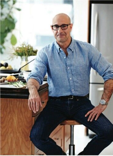 Stanley Tucci Style, Bald Style, Classic Summer Style, Old Man Fashion, Bald Men Style, Older Mens Fashion, Stanley Tucci, Men Over 50, Dad Fashion