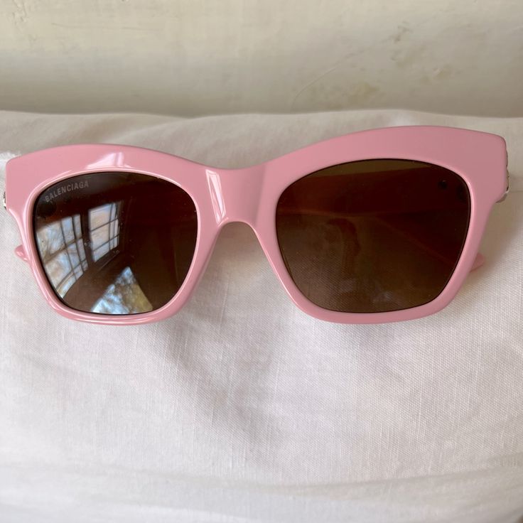 Balenciaga Pink Sunglasses With Tags And Sunglasses Case . Perfect Condition Luxury Cat Eye Sunglasses For Spring, Pink Cat Eye Sunglasses With Gradient Glass Lenses, Chic Wayfarer Sunglasses With Glass Material, Chic Sunglasses With Mirrored Glass Lenses, Chic Sunglasses With Mirrored Lenses, Chic Glass Wayfarer Sunglasses, Pink Cat Eye Sunglasses With Mirrored Lenses, Pink Cat Eye Glass Sunglasses, Luxury Glass Sunglasses For Spring