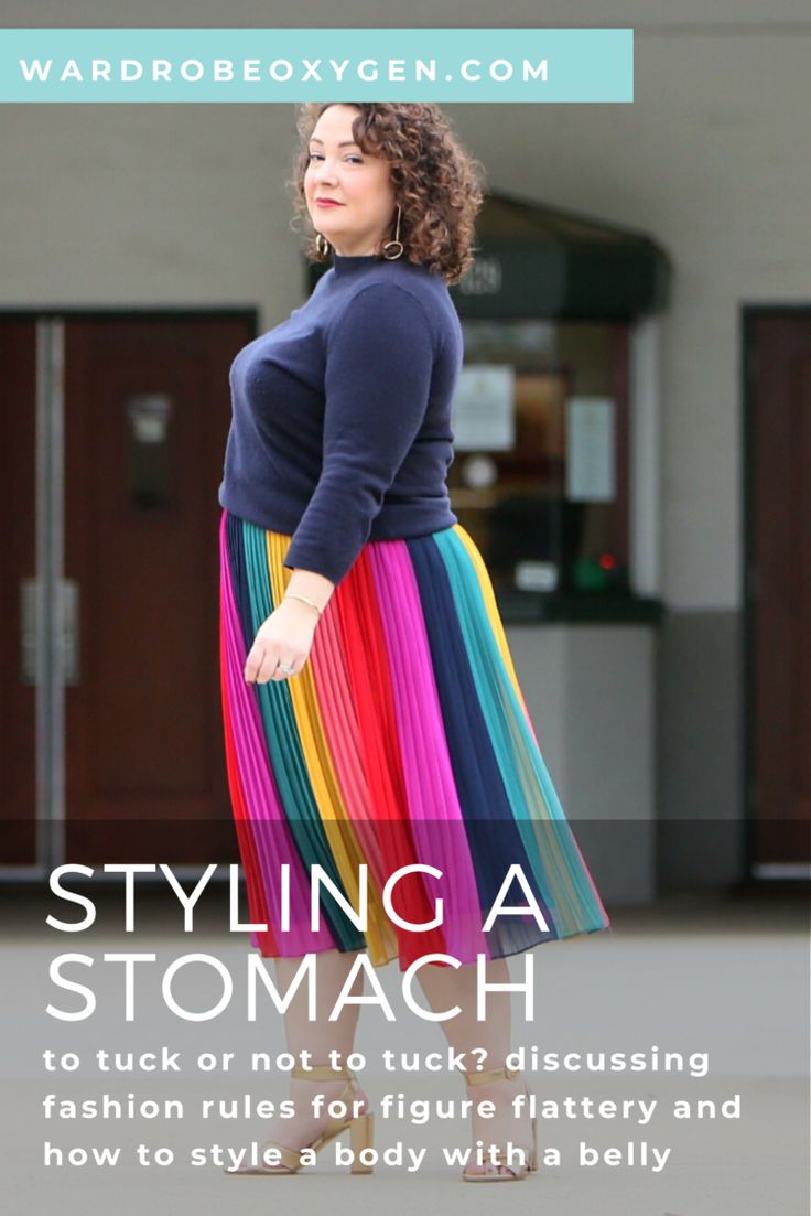 tips for styling a belly and if and how to tuck in tops when you have a stomach Apple Shape Outfits, Flattering Outfits, Plus Size Summer Outfits, Style Rules, Look Plus Size, Curvy Fashionista, Uniform Fashion, Plus Size Summer, Plus Size Fashion For Women