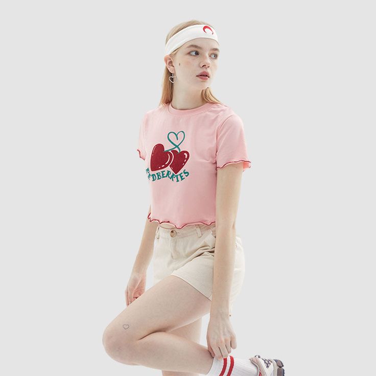 Features: Slim fit Short sleeves Heart & letter print design Material: 94.4% cotton, 5.6% spandex