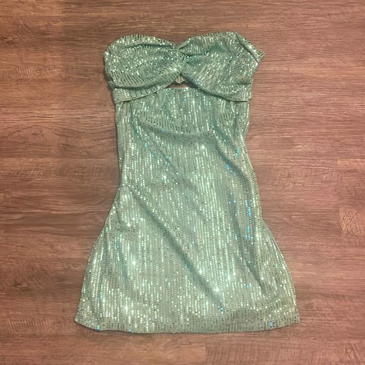 I Really Like The Design And Color Of This Dress I Just Went With A Different One For Hoco And Couldn’t Return It. Hoco Dresses Green, Dresses Green, Sequin Mini, Hoco Dresses, Sequin Mini Dress, Just Go, Long Hair, Sequin, Blue Green