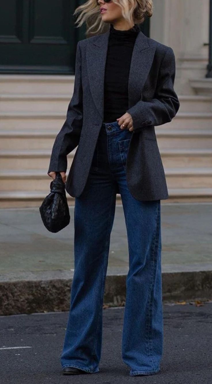 Pocket Trumpet, Flare Jeans Outfit, Jeans Outfit Winter, Outfit Jeans, Looks Street Style, Outfit Winter, Looks Chic, Blazer Outfits, 가을 패션