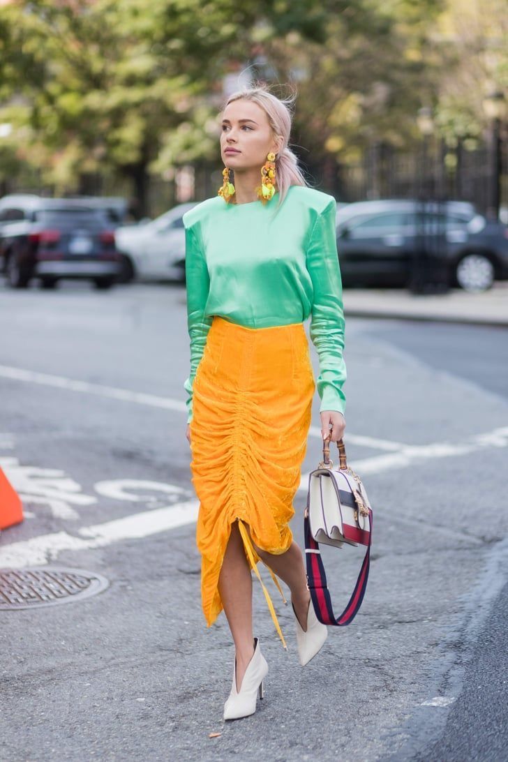 Green And Orange Outfit, Leandra Medine, Giovanna Battaglia, New York Fashion Week Street Style, New Street Style, Anna Dello Russo, Orange Outfit, Street Style Trends, Outfit Trends