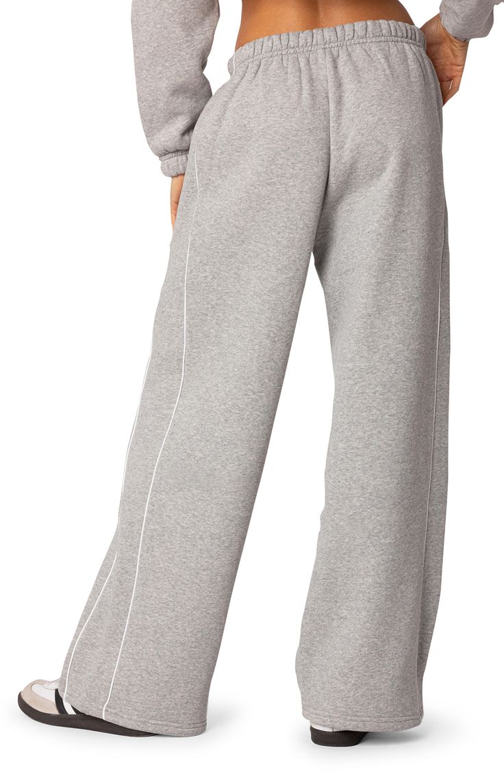 Feel the comfort of these relaxed-fit sweatpants cut from a supersoft cotton blend. Pull-on style Elastic waist 50% cotton, 50% polyester Machine wash, dry flat Imported Heather Grey Athleisure Sweats For Loungewear, Athleisure Sweatpants With Straight Hem For Elevated Casual Wear, Athleisure Straight Hem Sweatpants For Elevated Casual, Elevated Casual Sweatpants With Ribbed Waistband, Sporty Sweats With Relaxed Fit For Casual Wear, Sporty Relaxed Fit Sweats For Elevated Casual, Elevated Casual Comfortable Sweatpants, Elevated Casual Comfortable Long Sweatpants, Sporty Sweatpants For Lounging With Straight Hem