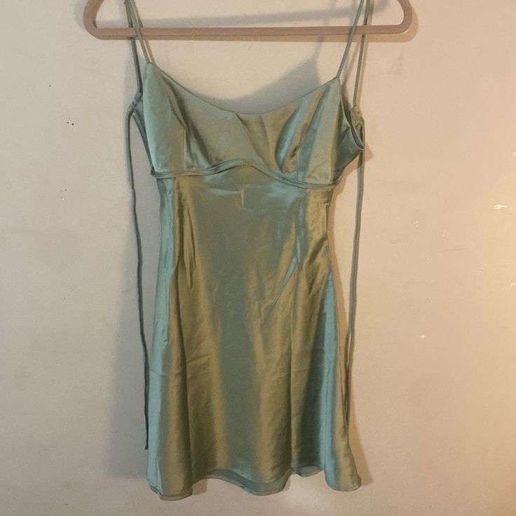 Never Worn Before And In Very Good Quality Satin Babydoll Dress, Satin Babydoll, Fancy Fits, Dresses Satin, Hoco Dress, Princess Polly Dresses, Polly Dress, Corset Mini Dress, Halter Mini Dress