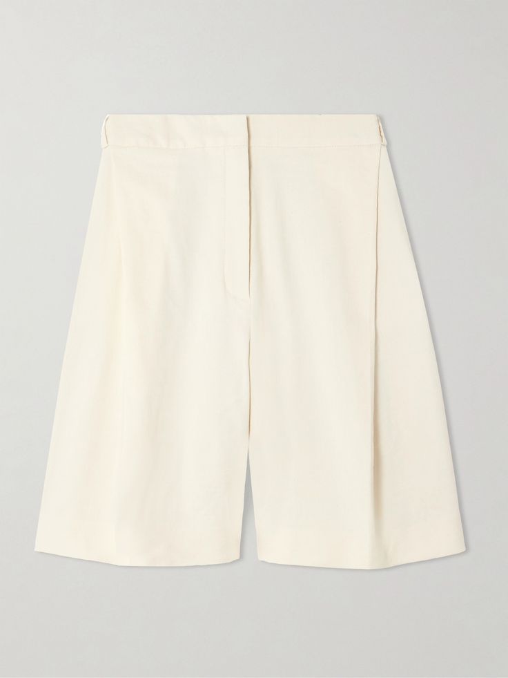 EXCLUSIVE AT NET-A-PORTER. If you love TOVE's classic tailoring, then these 'Bella' shorts will be the perfect addition to your summer wardrobe. Designed with comfort and ease in mind, they're pleated and made from breathable linen-blend. Wear yours with tanks and crisp shirts. Classic White Bottoms With Built-in Shorts, White Classic Short Bottoms, Classic White Bermuda Shorts, Classic White Shorts, Classic White Short Length Bottoms, Classic White Bermuda Shorts For Work, Chic White Wide-leg Shorts, Chic White Bermuda Shorts With Short Inseam, White Wide Leg Shorts For Work