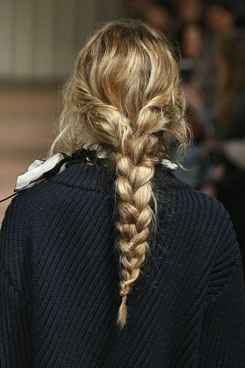 Messy Braids, Plaits Hairstyles, Fishtail Braid, Long Braids, Good Hair Day, Carrie Bradshaw, Grunge Hair, 가을 패션, Aesthetic Hair