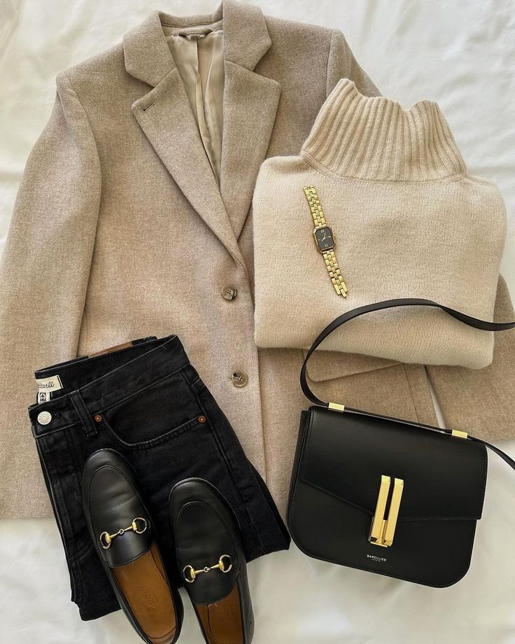 All Posts • Instagram Flatlay Outfit, Outfit Flatlay, Teen Outfits, Insta Ideas, Which One Are You, Outfits For Teens, Classic Style, Winter Outfits, Camel