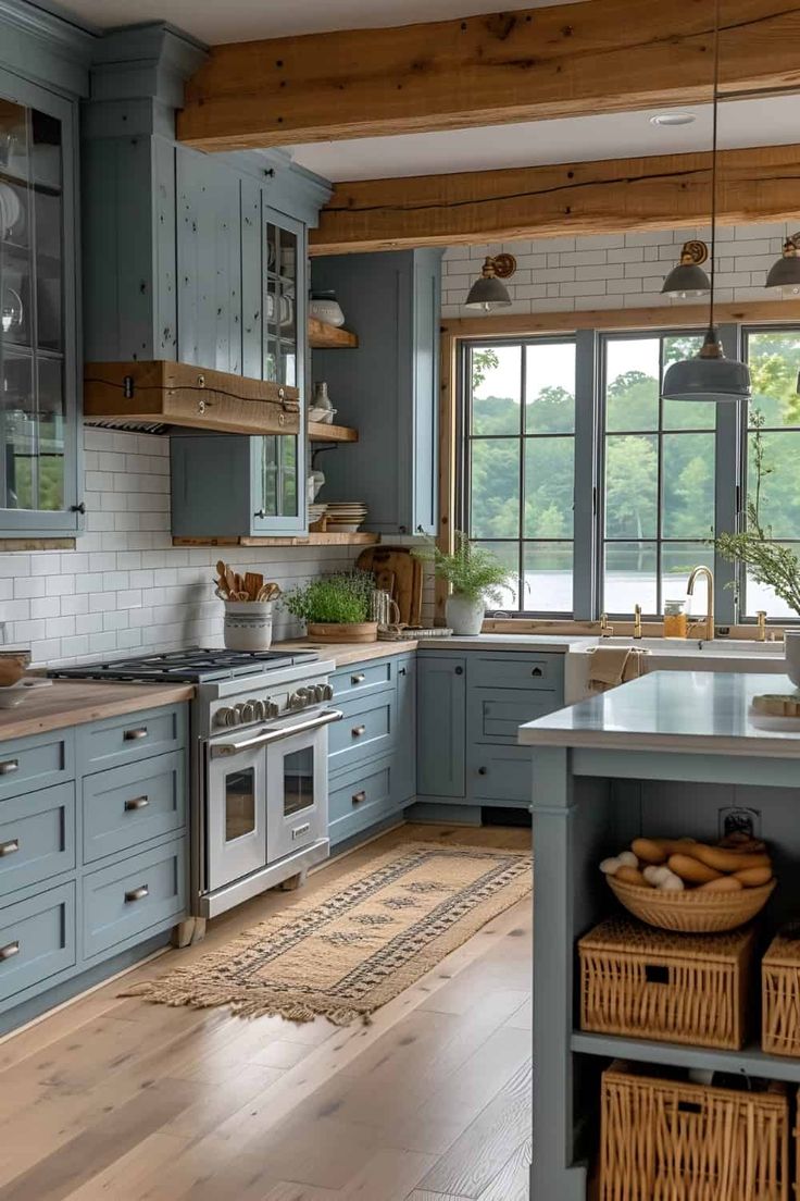 16 Breathtaking Kitchen Cabinet Designs for Coastal Living Blue Kitchen Cabinets, Blue Cabinets, Blue Kitchen, Kitchen Cabinet Colors, Blue Kitchens, Cottage Kitchen, Kitchen Cabinet Design, Wood Flooring, Wood Kitchen