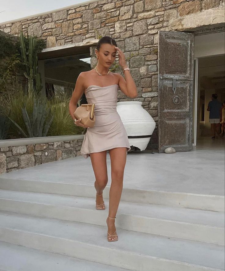 Love Island Night Outfits, St Tropez Night Outfit, Summer Night Dress Party, Mykonos Evening Outfits, Night Holiday Outfits, Greece Night Outfit, Monaco Night Outfit, Marbella Night Outfits, Night Time Holiday Outfits