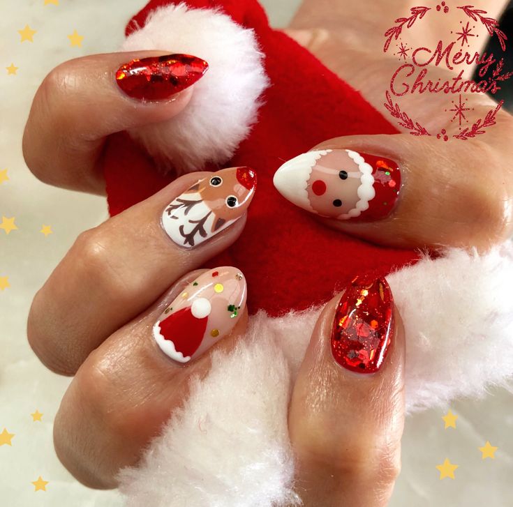 Santa Almond Nails, Santa And Rudolph Nails, Santa And Reindeer Nails, Santa Nails Design, Christmas Nails Rudolph, Rudolf Nails, Christmas Nails Santa, Santa Claus Nails, Rudolph Nails