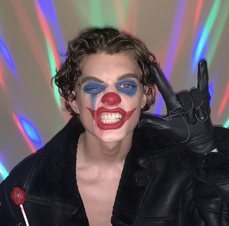 Clown Makeup Halloween Men, Man Clown Costume, Man Clown Makeup, Men’s Clown Makeup, Halloween Costume Ideas Male, Clown Makeup Boy, Mens Clown Makeup, Male Costume Ideas Halloween, Clown Makeup Male